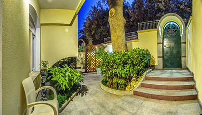 Фото Уютный дворик