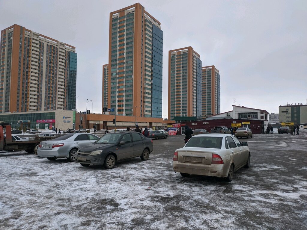 Parking lot Tulpar Furniture Center Parking, Astana, photo