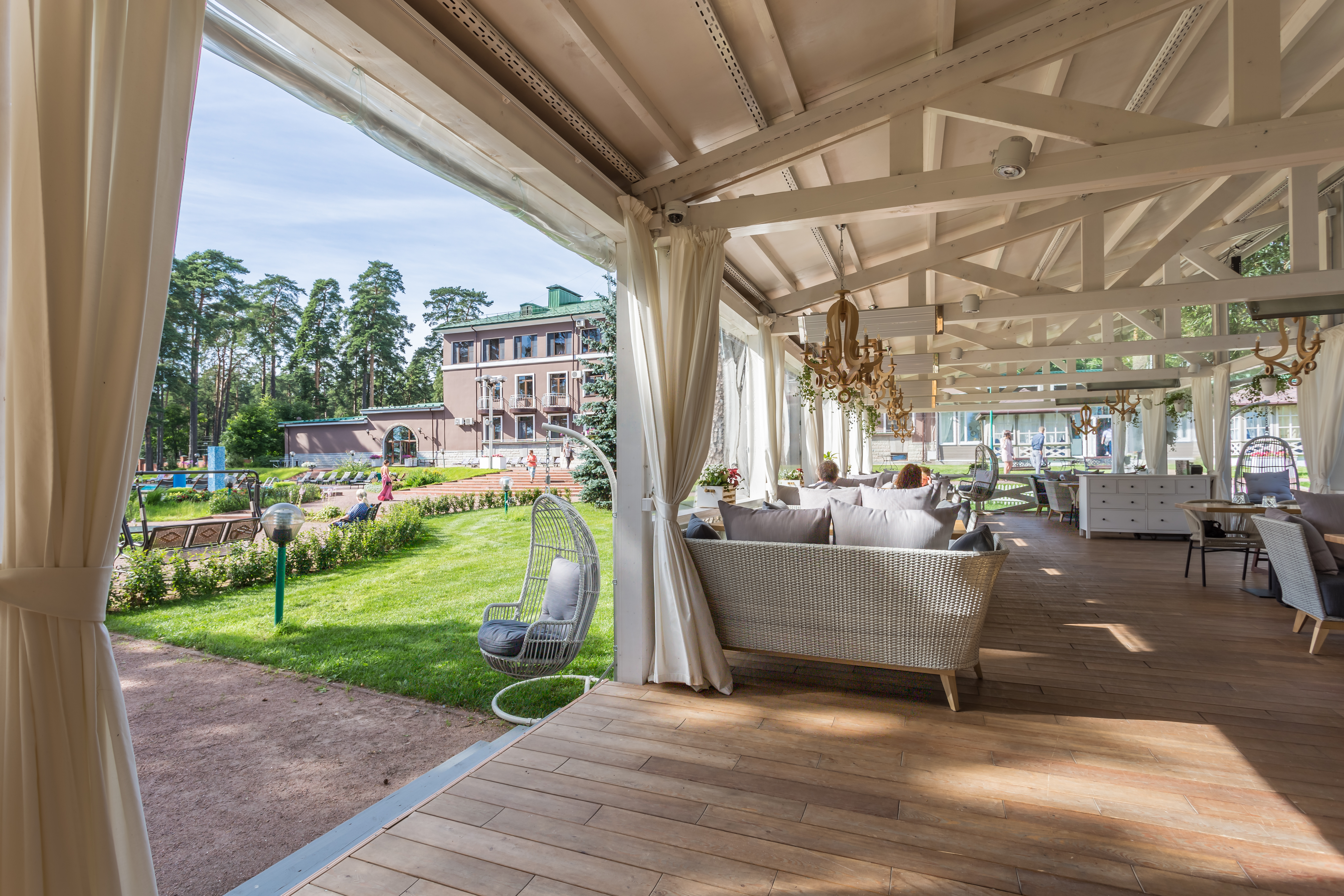 Фото отеля 1