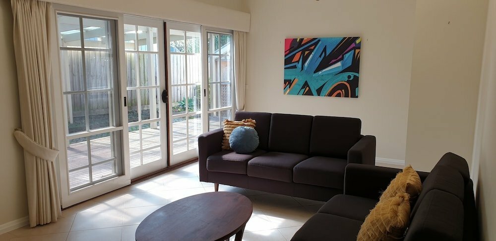 Short-term housing rental Old World Charm on Shannon, Geelong, photo