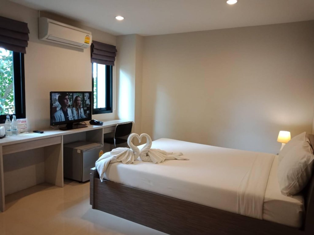 Фото отеля 2