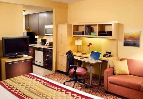 Гостиница TownePlace Suites by Marriott Aberdeen в Абердине