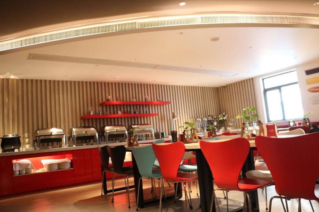 Фото Ibis Shanghai North The Bund Zhoujiazui Road