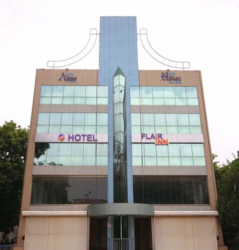 Гостиница Oyo 9239 Hotel Flair Inn в Ахмадабаде