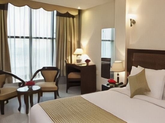Фото Hotel Saptagiri