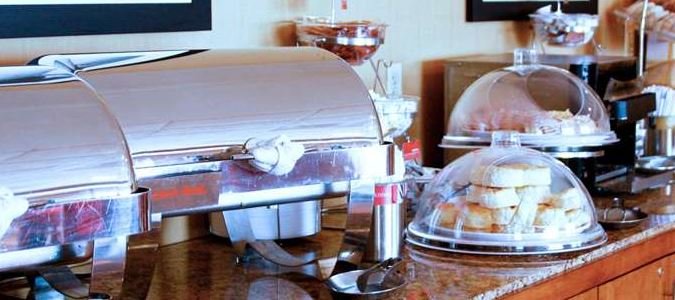 Фото Hampton Inn Boston - Logan Airport