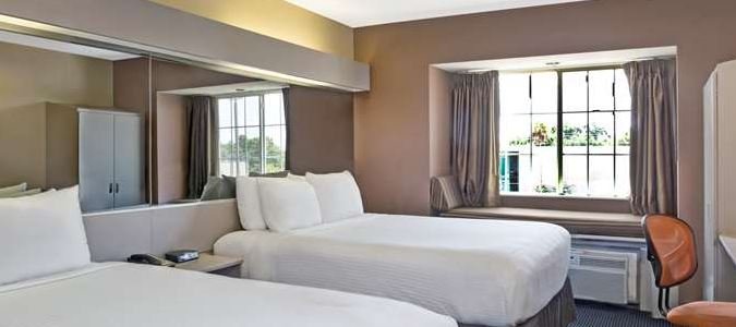 Фото Microtel Inn & Suites by Wyndham Houston