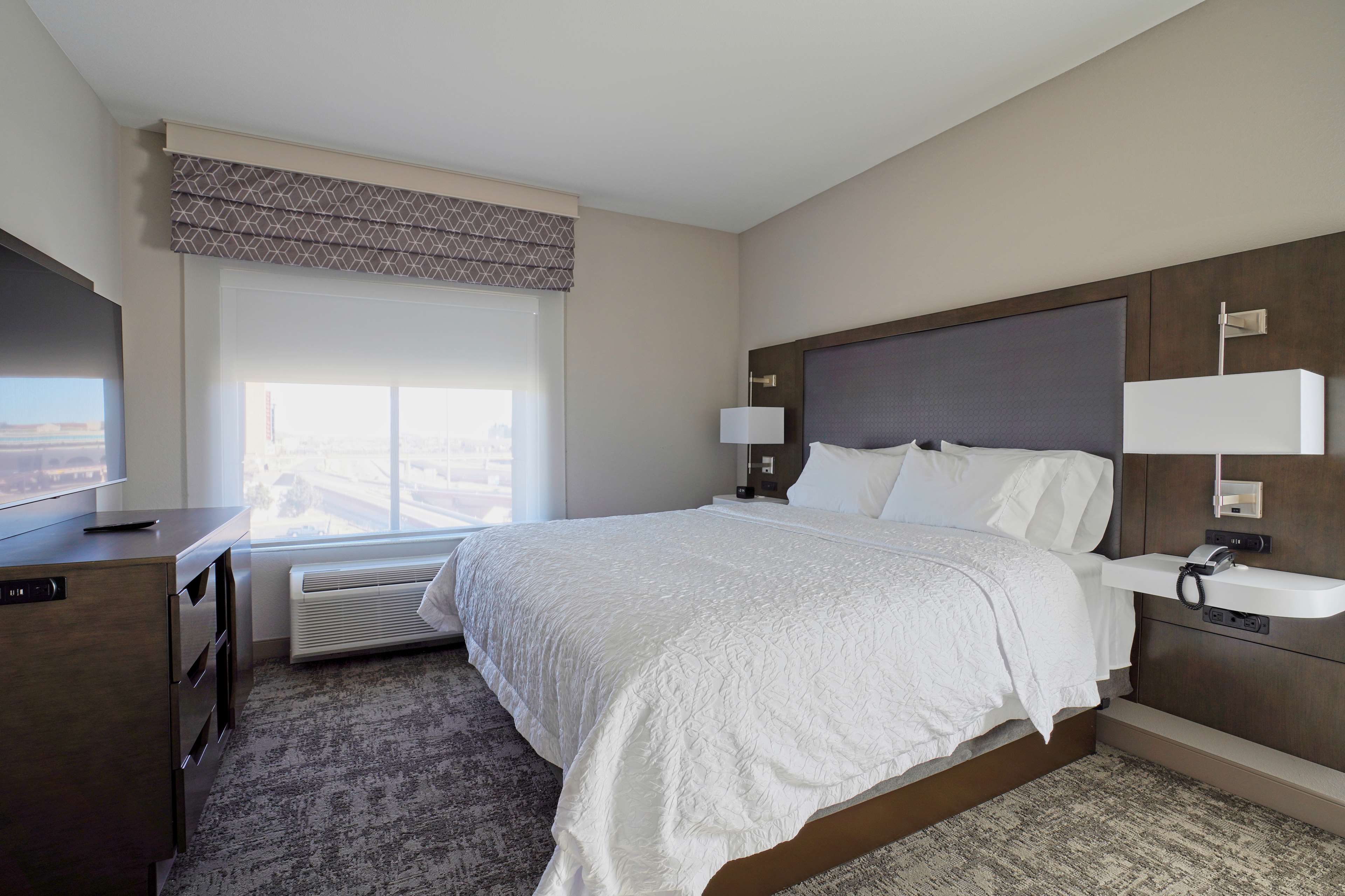 Фото Hampton Inn & Suites Lubbock University