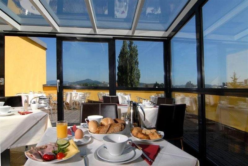 Фото Amedia Express Salzburg