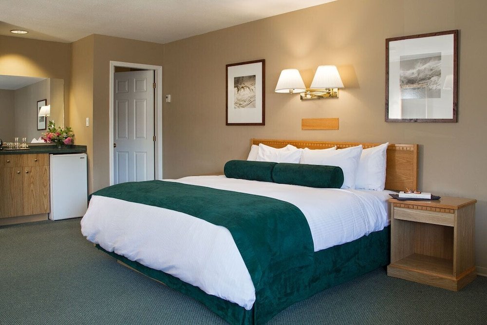 Фото The Lodge at Arrow Lakes