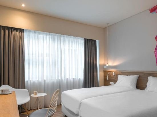 Фото Ibis Styles Athens Routes