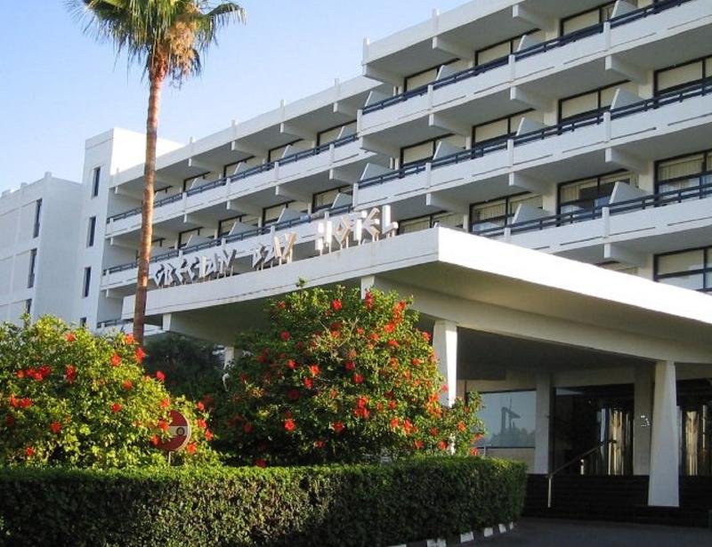 Фото отеля 2