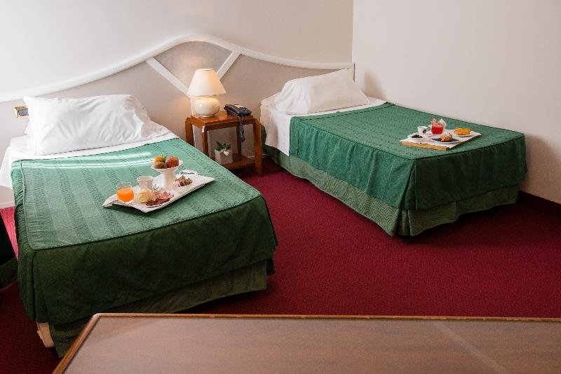 Фото Hotel Alli Due Buoi Rossi