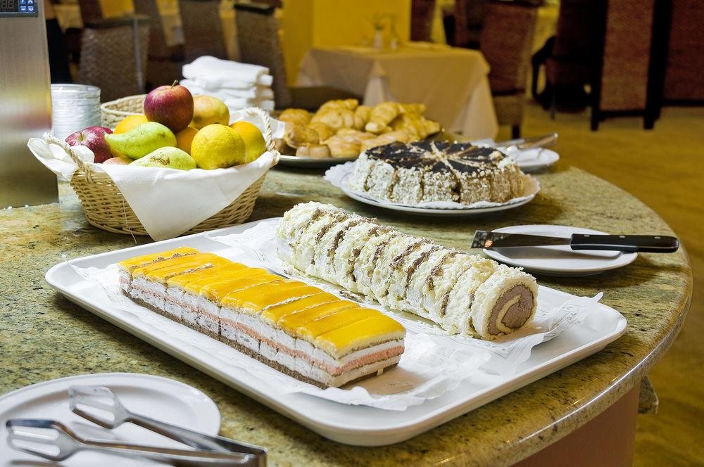 Фото Apartamentos Pirámides