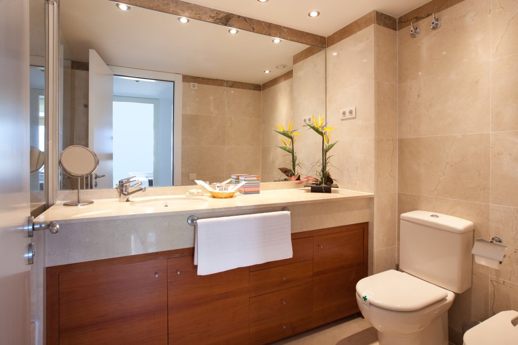 Фото Akira Flats Diagonal Mar