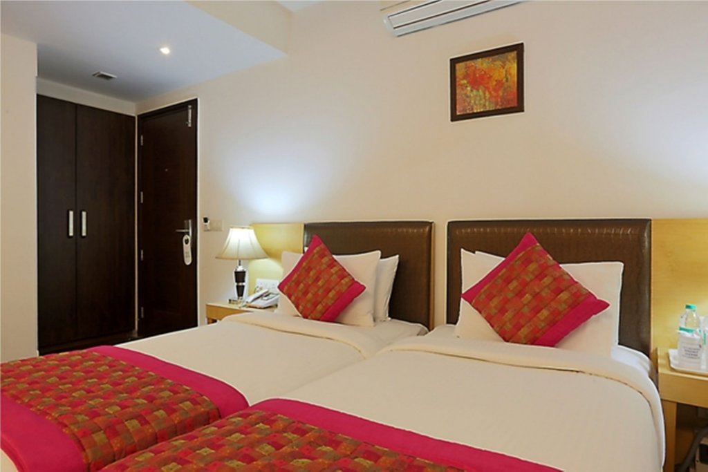 Фото Green Lotus Airport Hotel