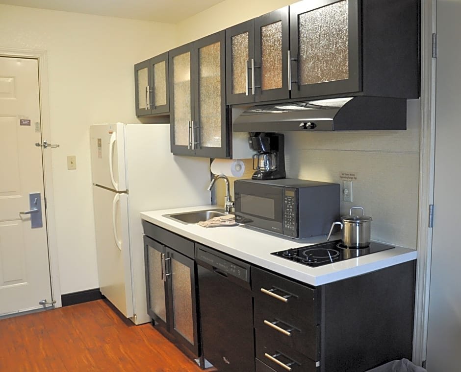 Фото Candlewood Suites Louisville Airport, an Ihg Hotel