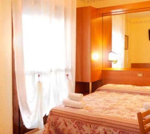 Фото Hotel Germania