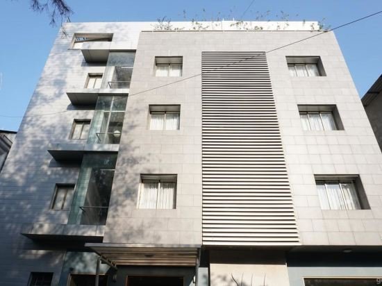 Фото Skylark Business Hotel