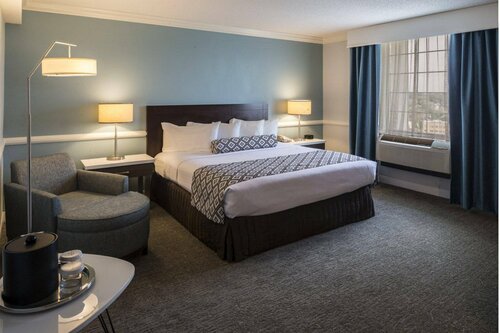 Гостиница Crowne Plaza Suites Pittsburgh South, an Ihg Hotel