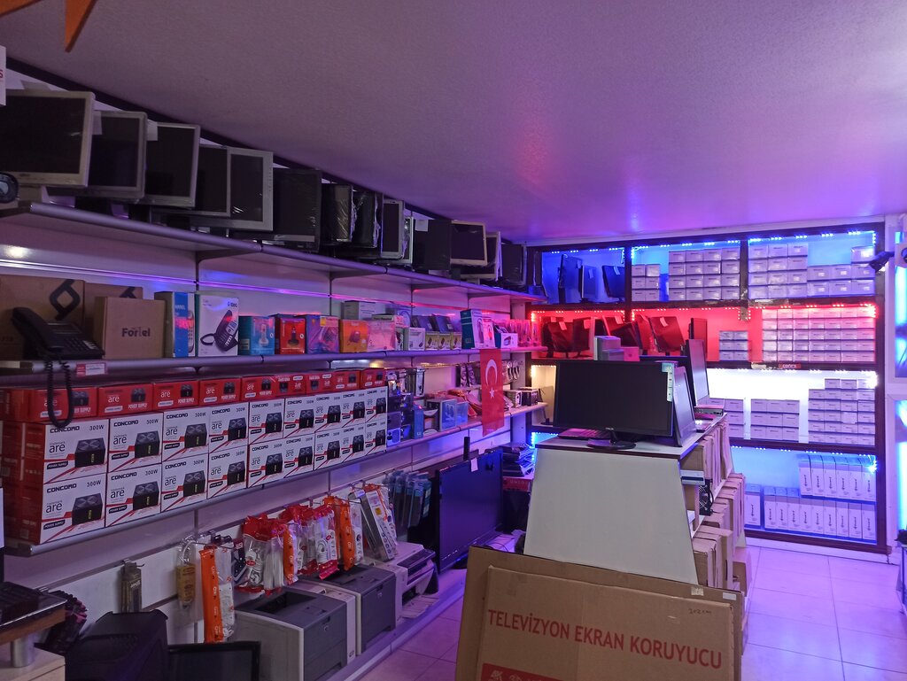 Computer repairs and services Cafe's Computer, Cumra, photo