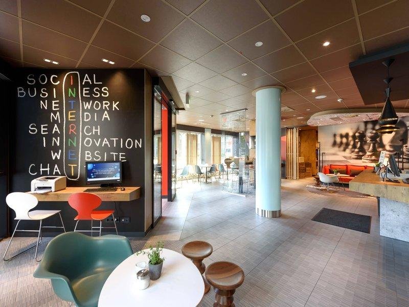 Фото B&b Hotel Wuppertal-City