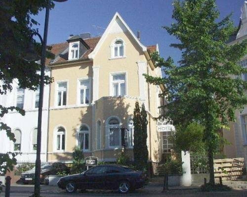 Гостиница Hotel Haus Berlin в Бонне