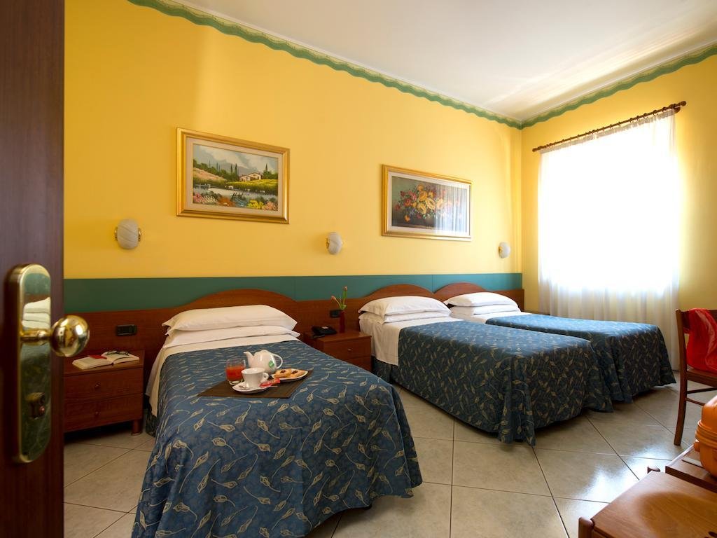 Фото отеля 5