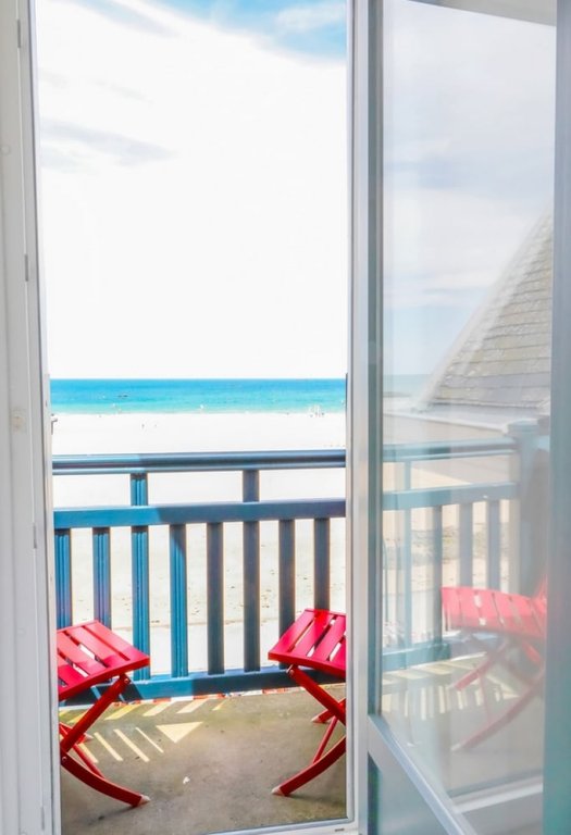 Фото Hôtel Les Charmettes