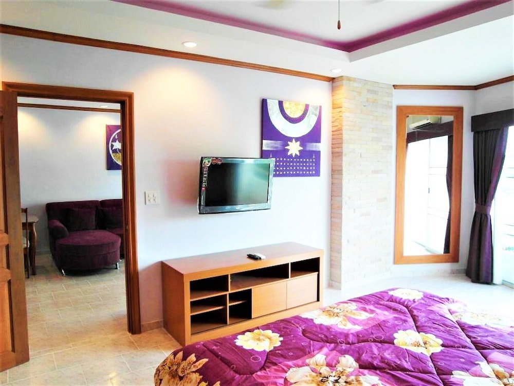 Фото View Talay 1a Modern Fully Equiped Modern 1 Bedroom Pattaya