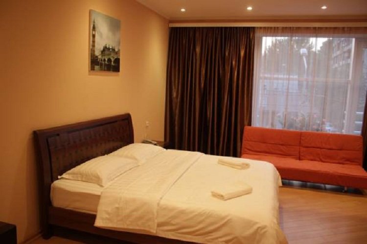 Фото London Palace Tbilisi