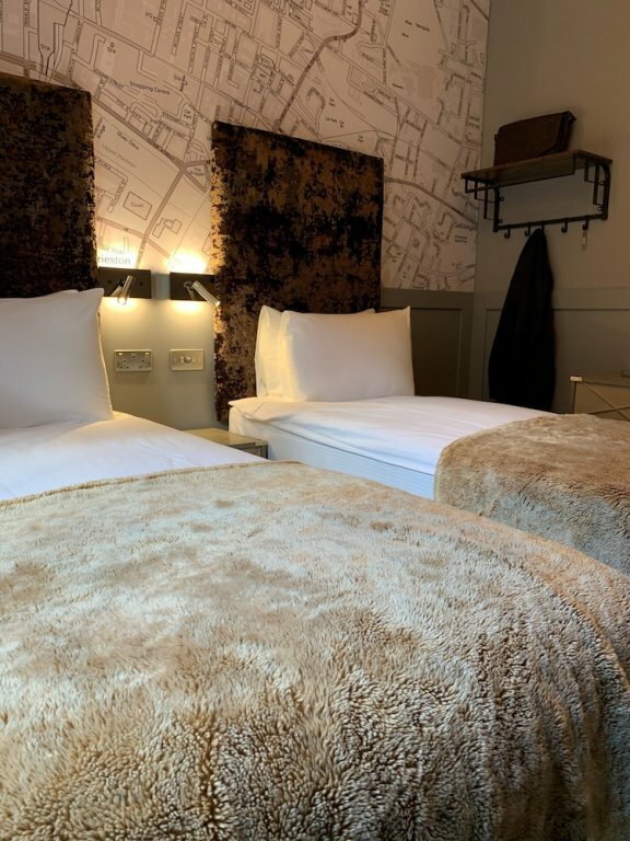 Hotel Babbity Bowster, Glasgow, photo