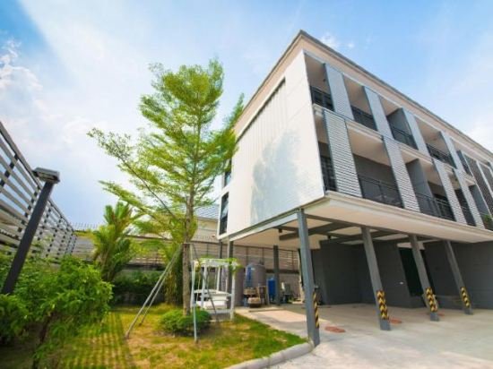 Фото The Box Residence