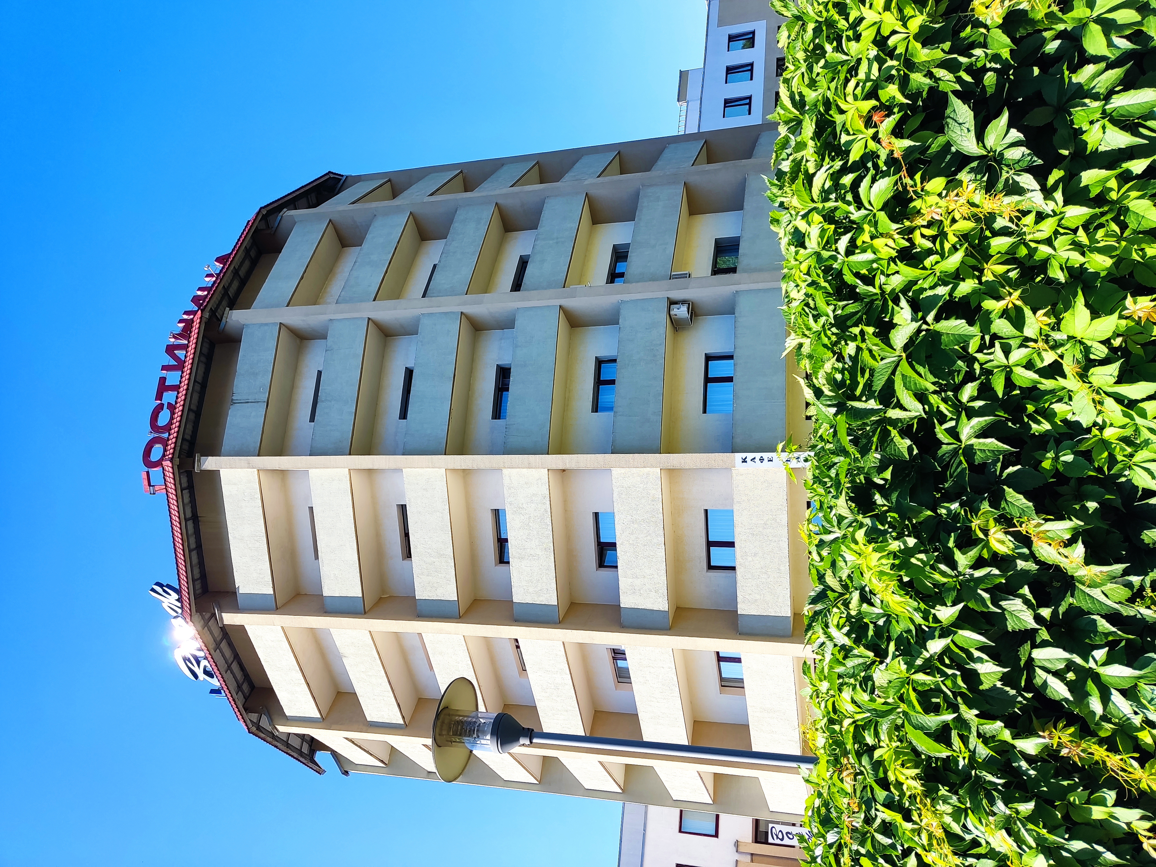 Фото отеля 2