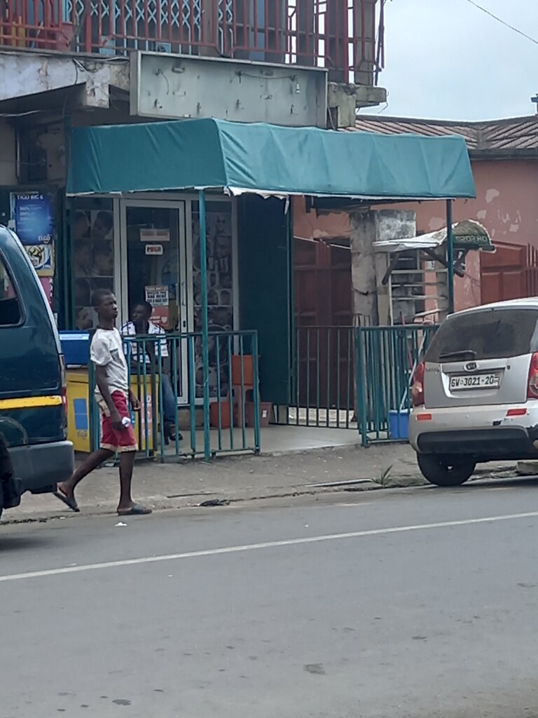 Barber shop Bro, Accra, photo