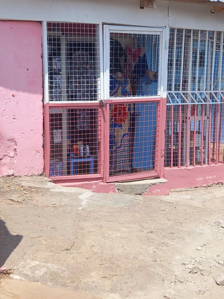 Clothing store Keeya classic, Accra, photo