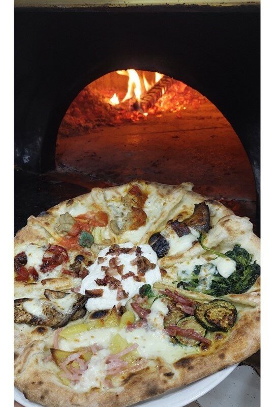 Pizzeria Da Pasqualino, Naples, photo