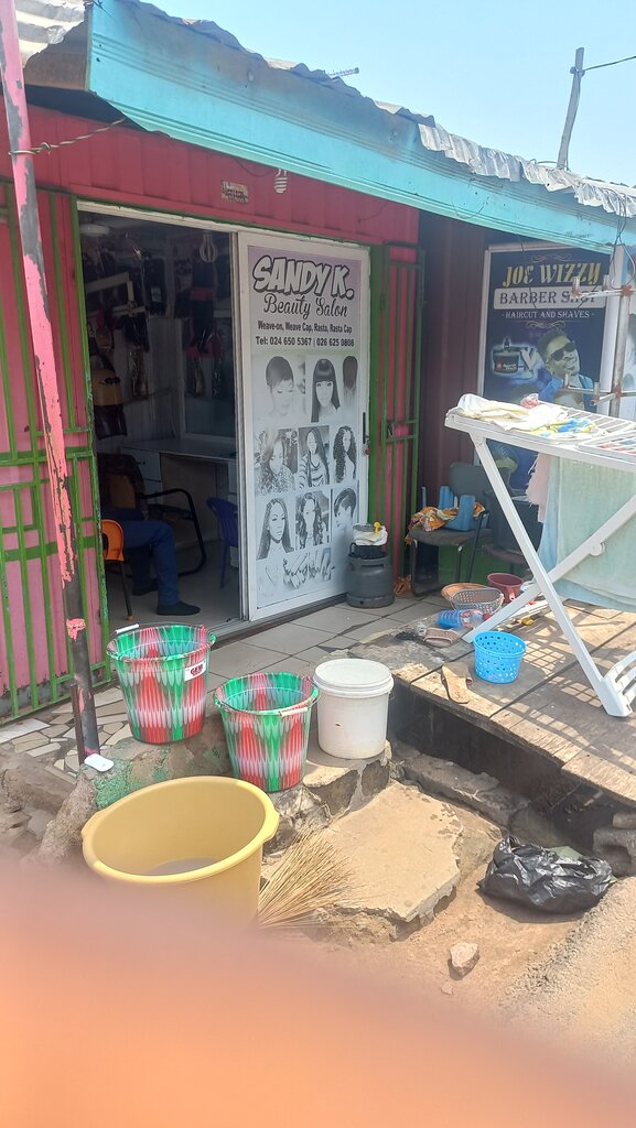 Beauty salon Sandy K Beauty Salon, Accra, photo