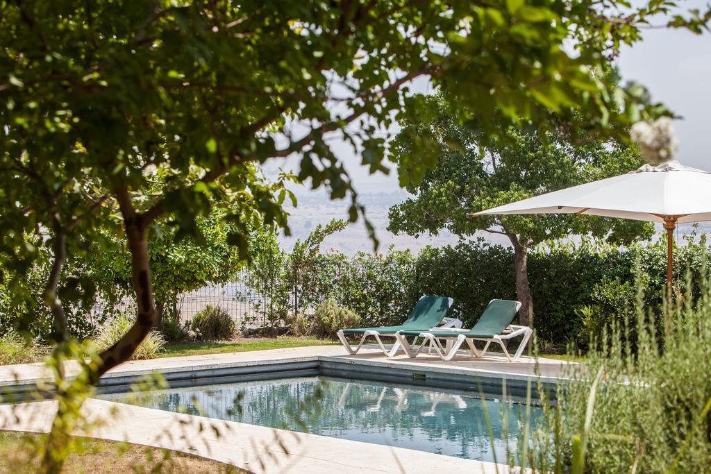 Фото Almagor House