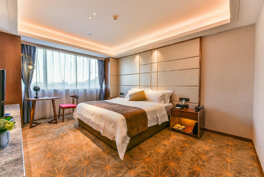 Фото Guilin Plaza Hotel