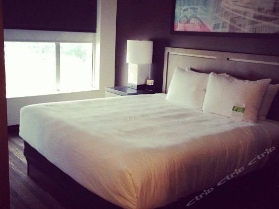 Фото Hyatt House Raleigh North Hills