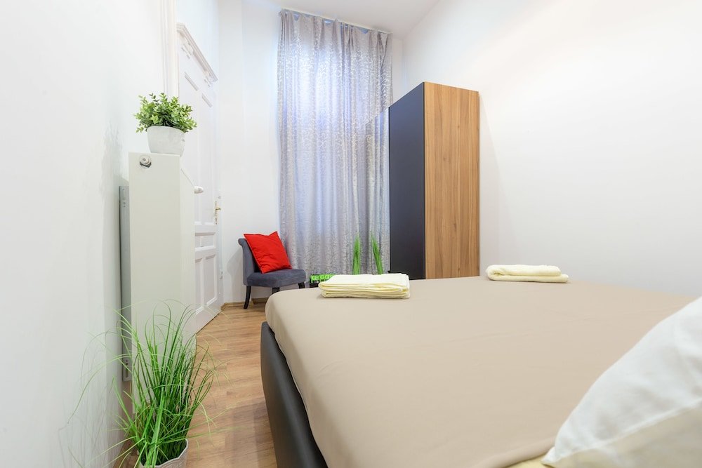 Фото Real Apartments Zichy