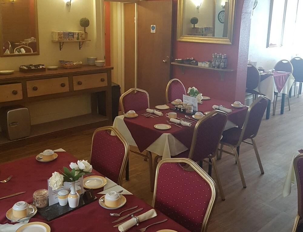 Фото The Berkeley Guest House