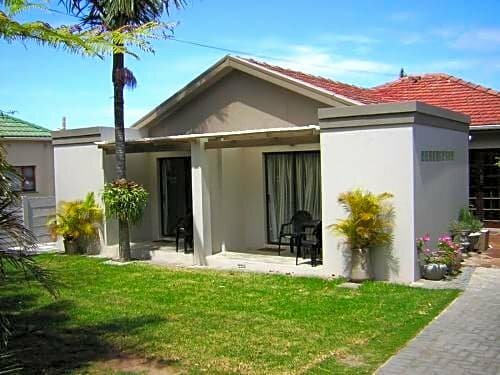 Гостиница Kennington Palms в Ист-Лондоне