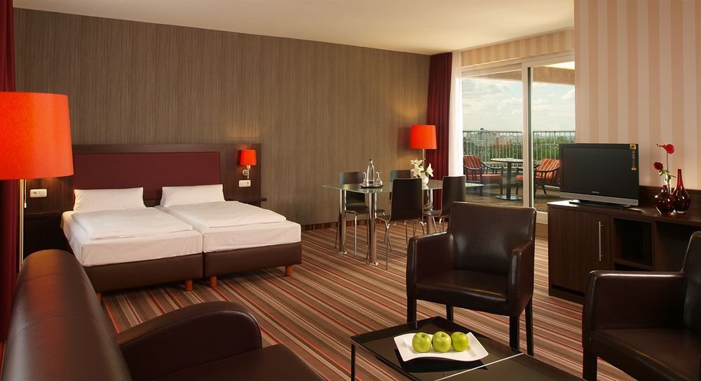 Фото Leonardo Hotel Köln