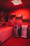Black Cherry (Yursha Street, 62) ، علم التجميل