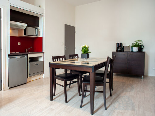 Гостиница Vacancéole - Dinan Duguesclin в Динане