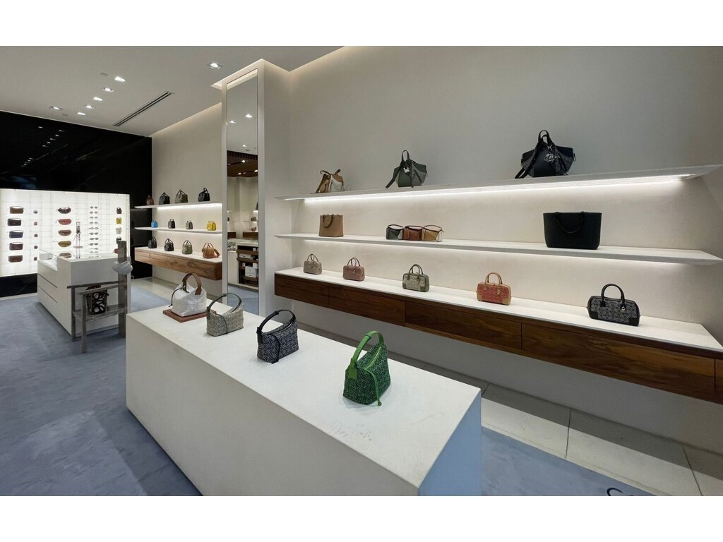 Fur and leather shop Loewe Chadstone Melbourne, Melbourne, photo