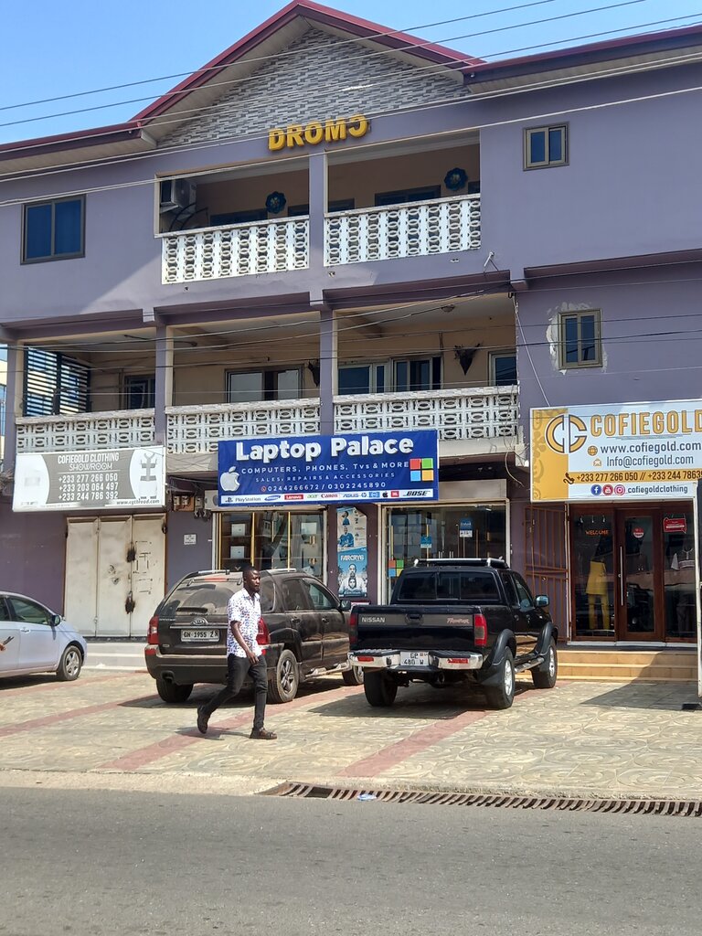 Business center Dzomo hous3, Accra, photo
