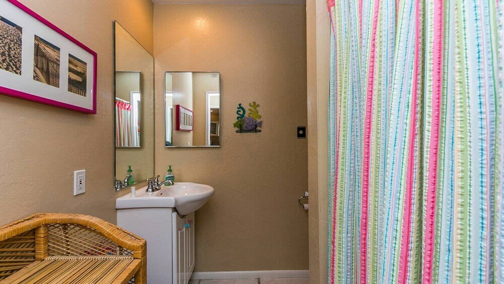 Фото North Phoenix 6 Bedroom With Guest House & Pool!